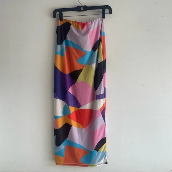 AFRM Orange with other multicolored prints skirt 33315. - Picture 2 of 6